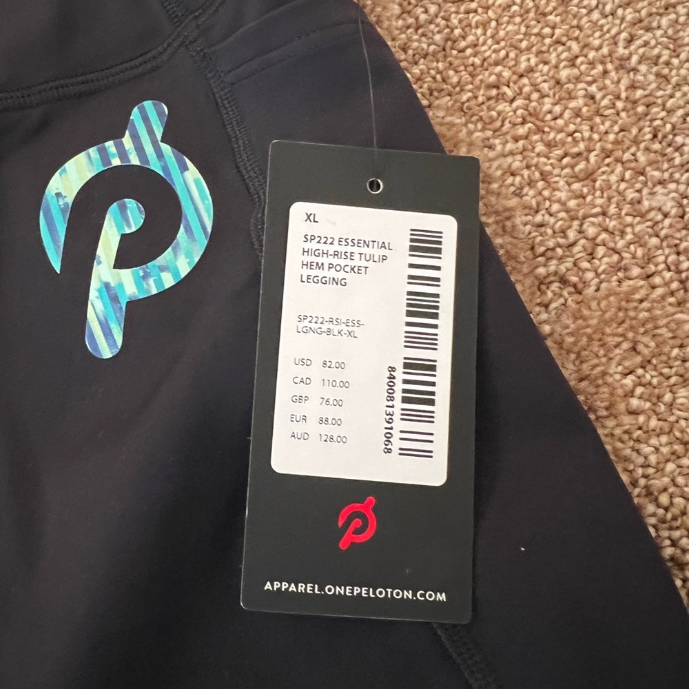 Peloton XL NWT together we go far Leggings With pockets - Picture 11 of 17